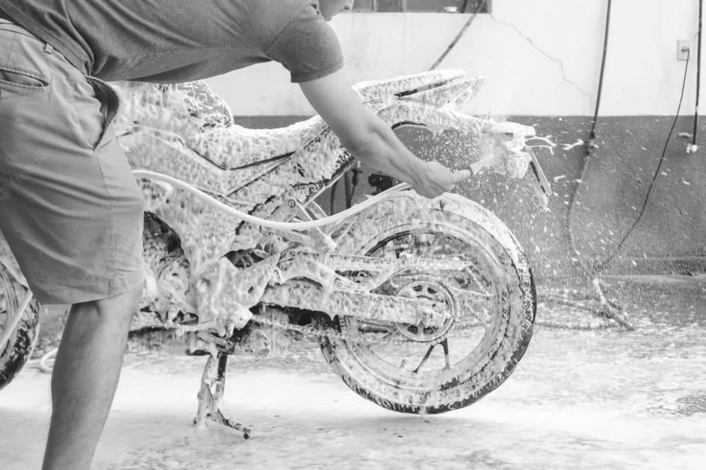Essential Tips for Washing Motorcycle Gear