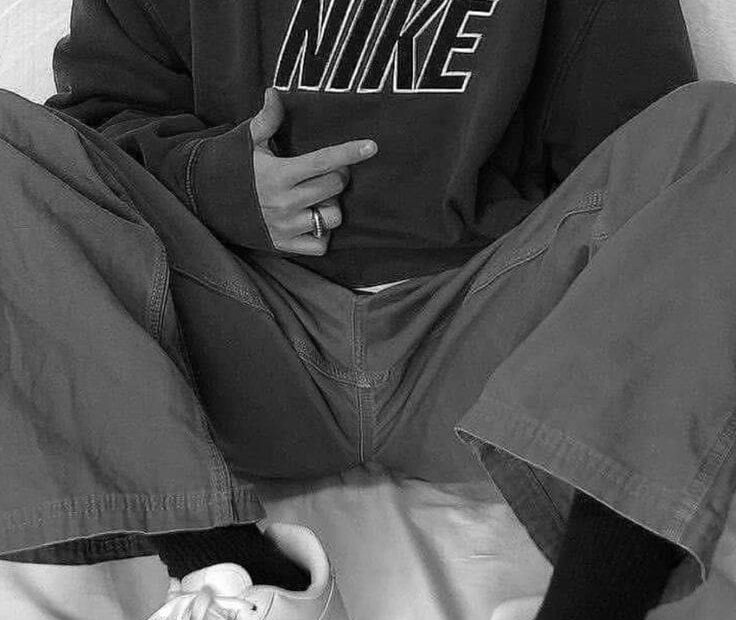 Exploring the Allure of Vintage Nike Apparel