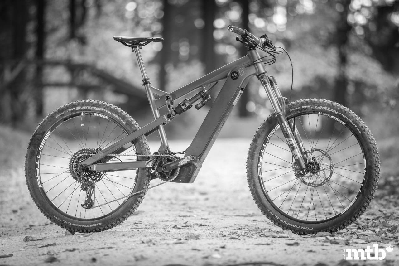 Top 5 E Mountain Bikes for Adventurers