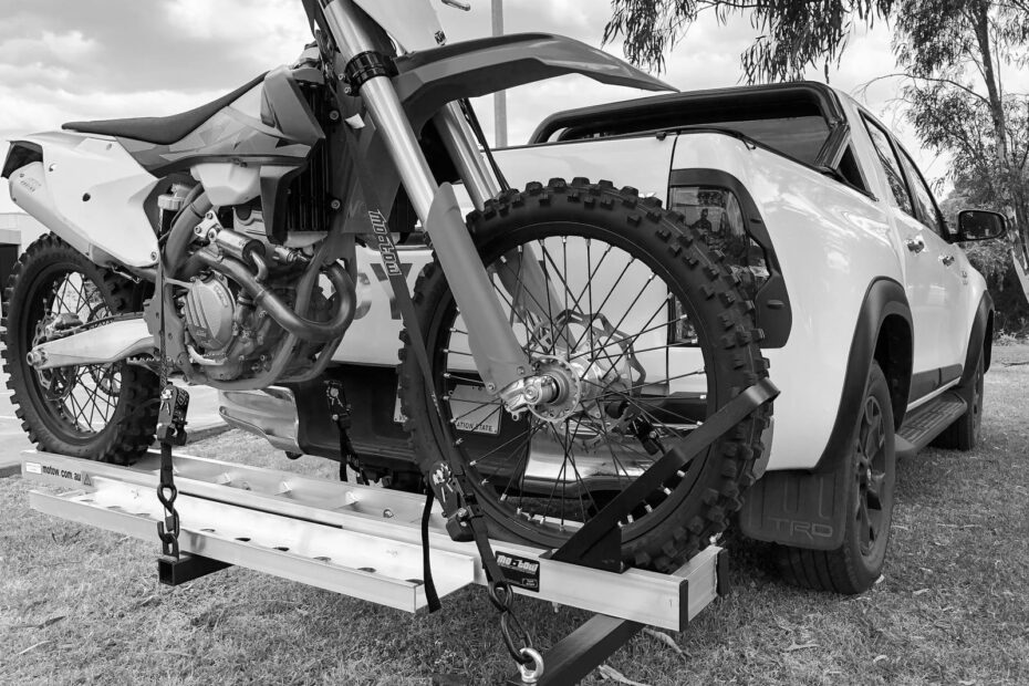 Top Dirt Bike Hitch Carriers Reviewed