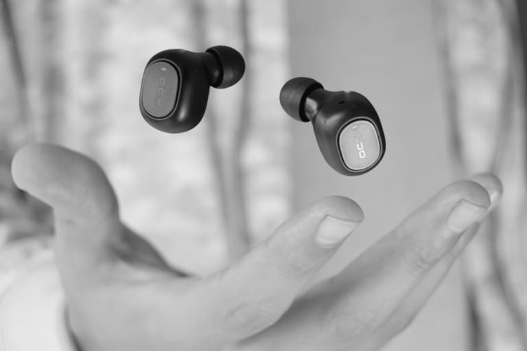 Top Earbuds for Motorcycle Riding Adventures