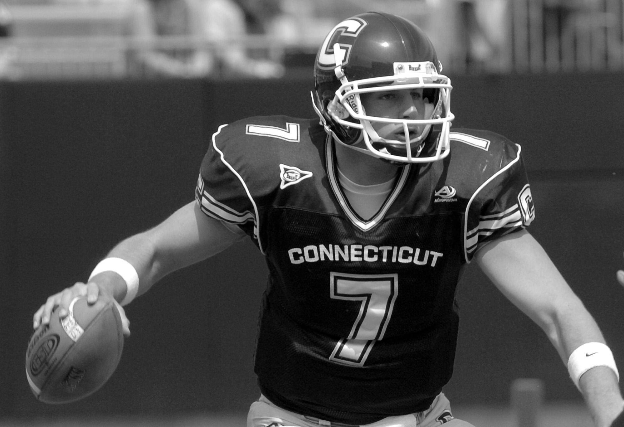 Connecticut Huskies Top Football Players of All Time