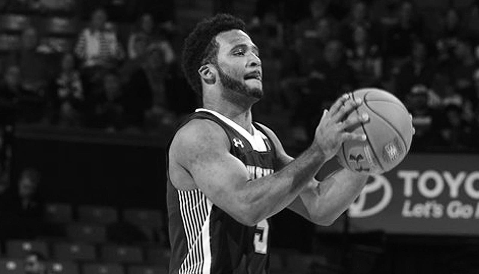 Legendary Seahawks Wagner Basketball's Icons