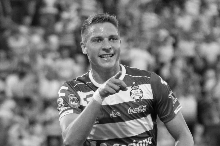Santos Laguna Icons and Champions