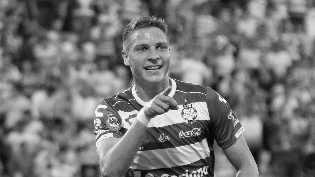 Santos Laguna Icons and Champions
