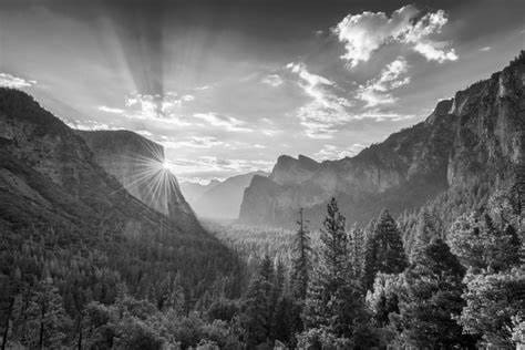 Top 10 Must Explore Hiking Trails in Yosemite
