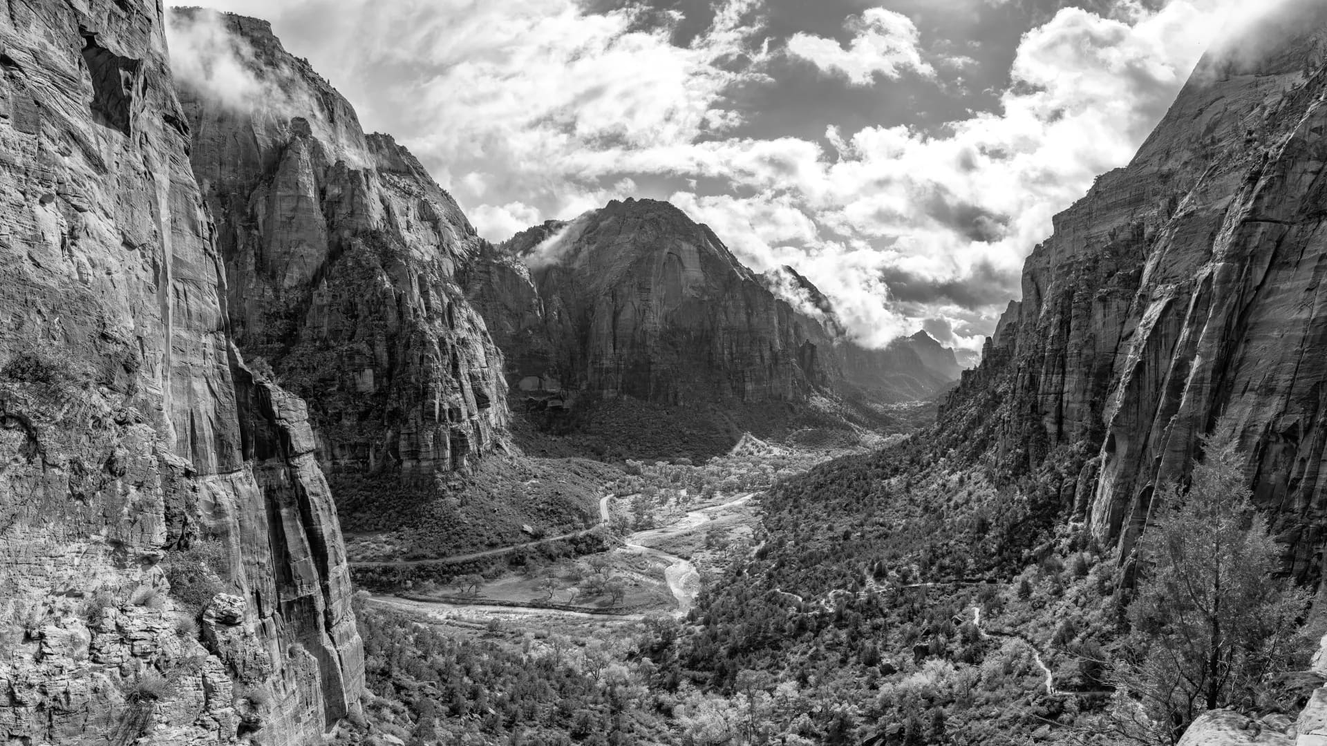 Top 10 Must Visit Hiking Trails in Utah