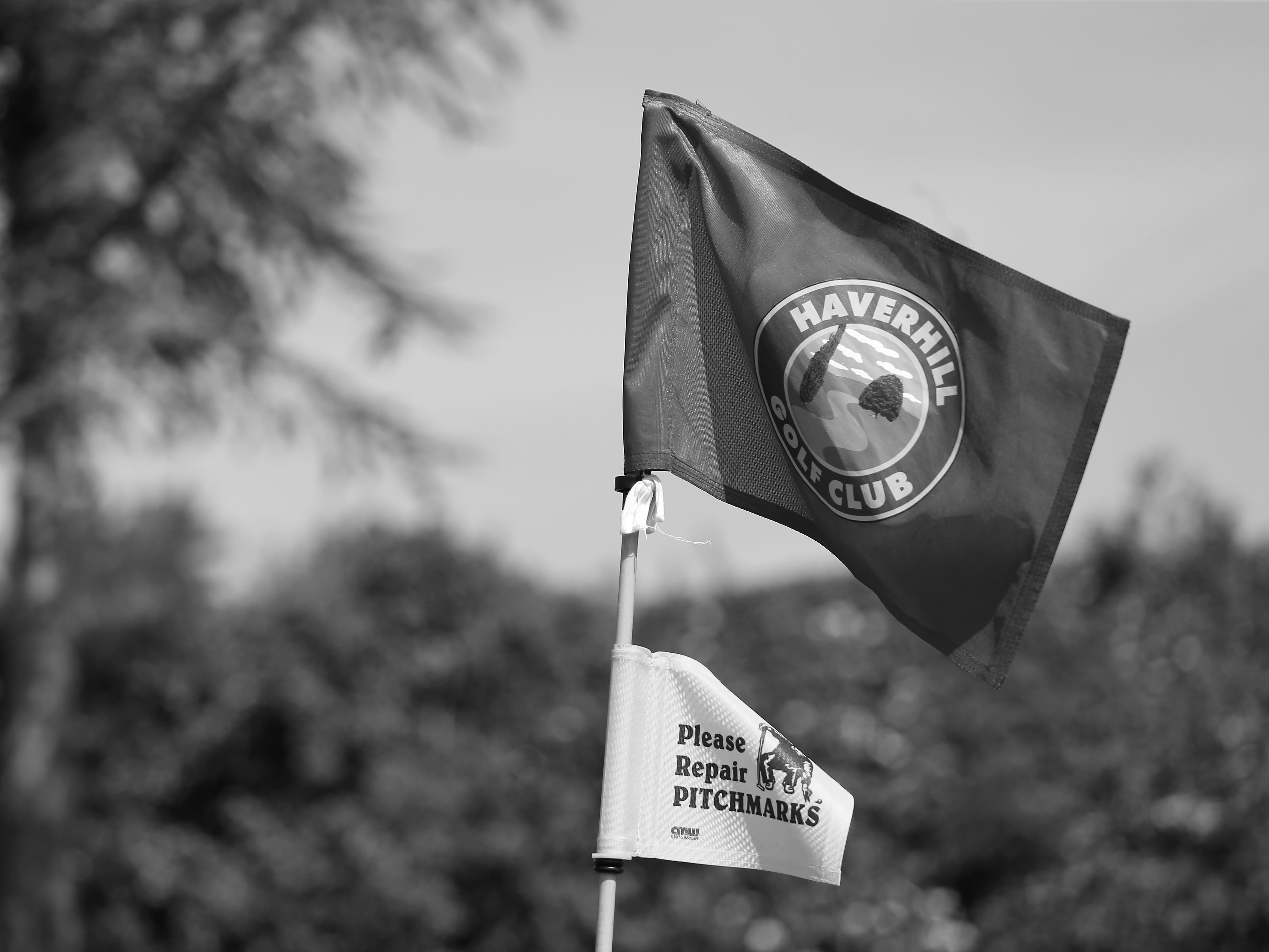 Best Golf Pin Flags