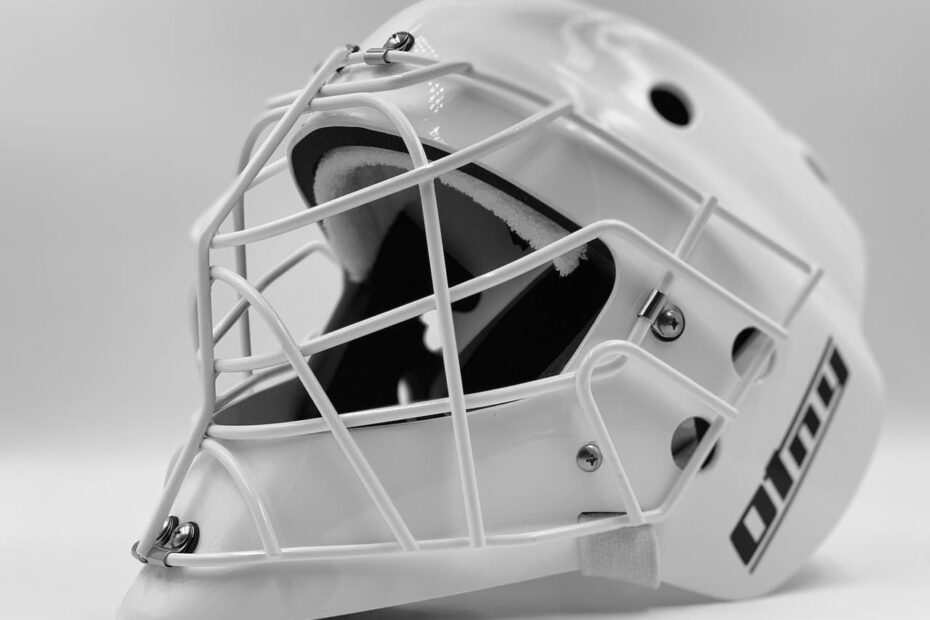 Best Ice Hockey Helmet & Face Mask Combos