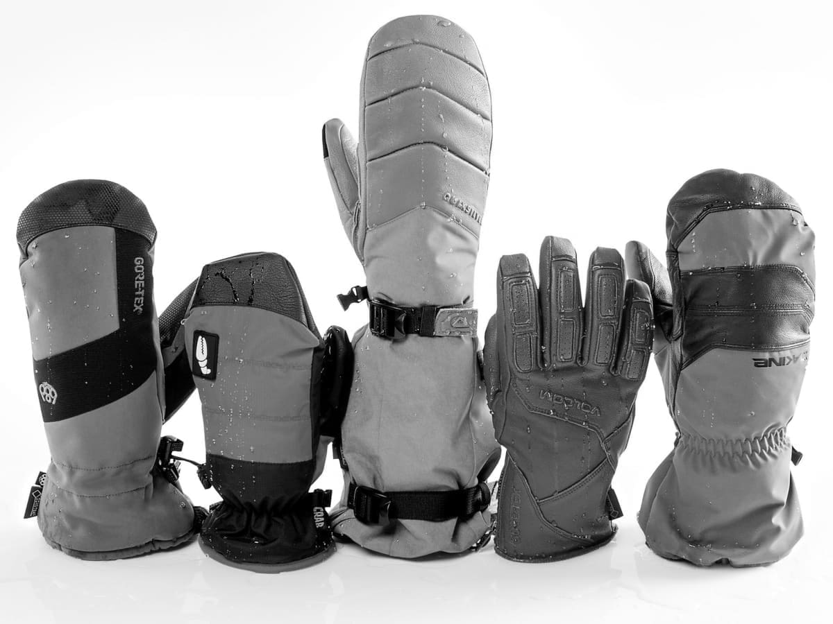 Best Insulated Mens Snowboard Gloves and Mittens