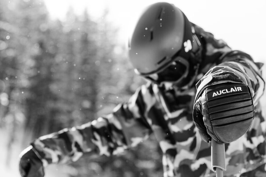 Best Waterproof Mens Snowboard Gloves