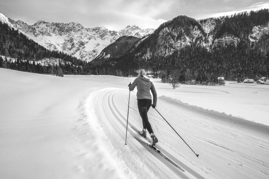 Best Womens Cross Country Ski Clothing