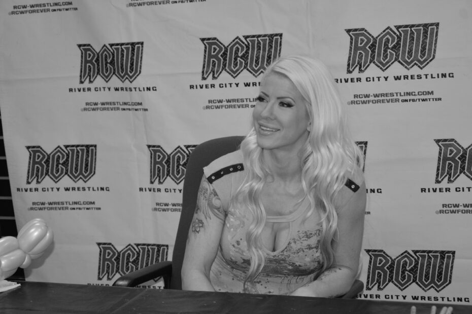 Angelina Love Wrestler