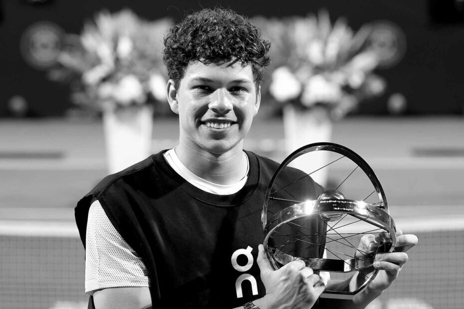 Emilio Sanchez Tennis Player