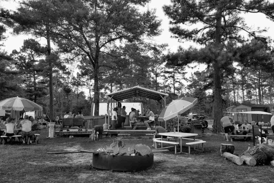 Best Fort Gay Campgrounds