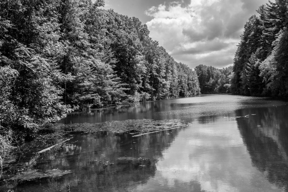 Best Sullivan Campgrounds