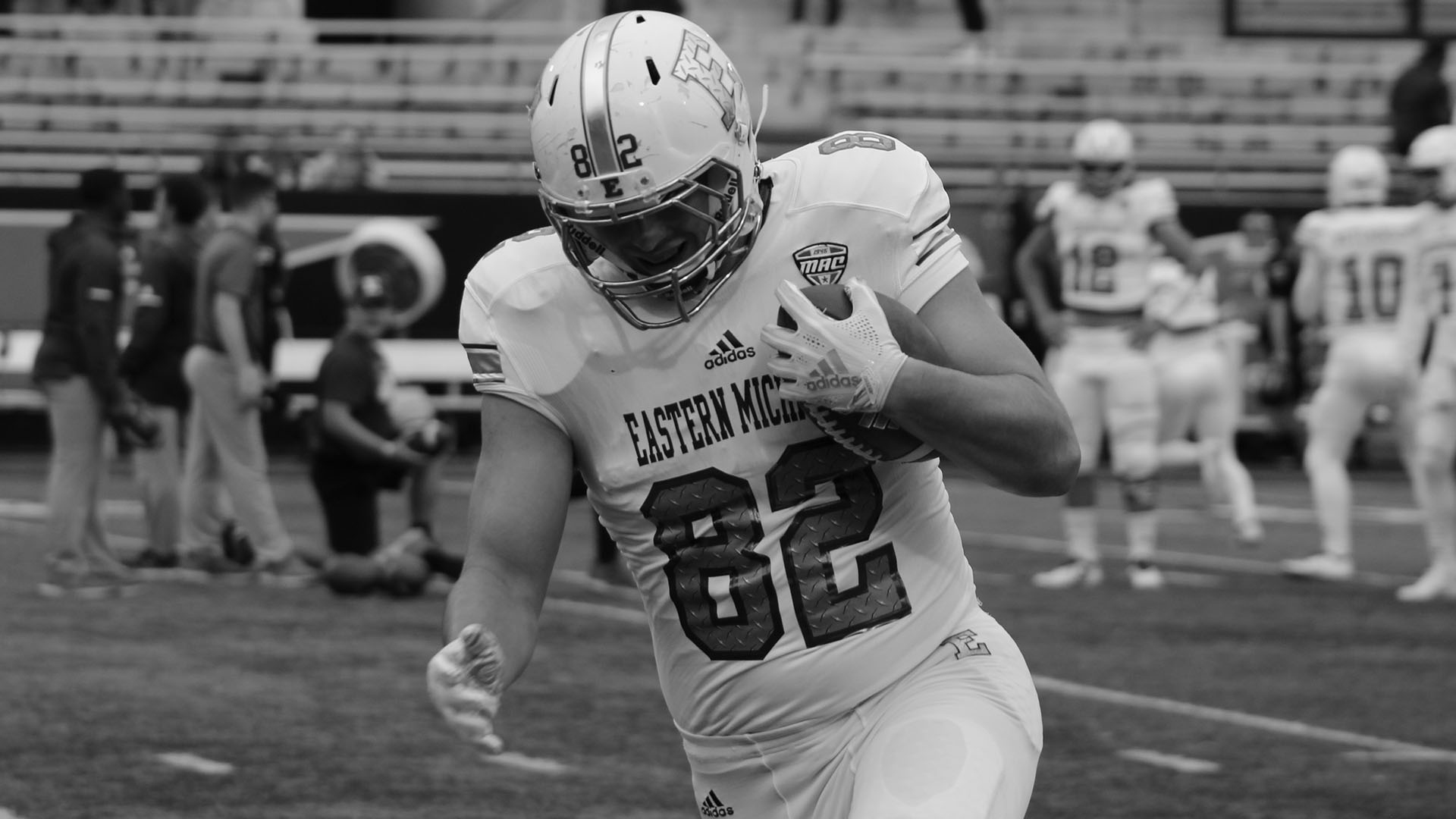 Alex Gillett college football quarterback