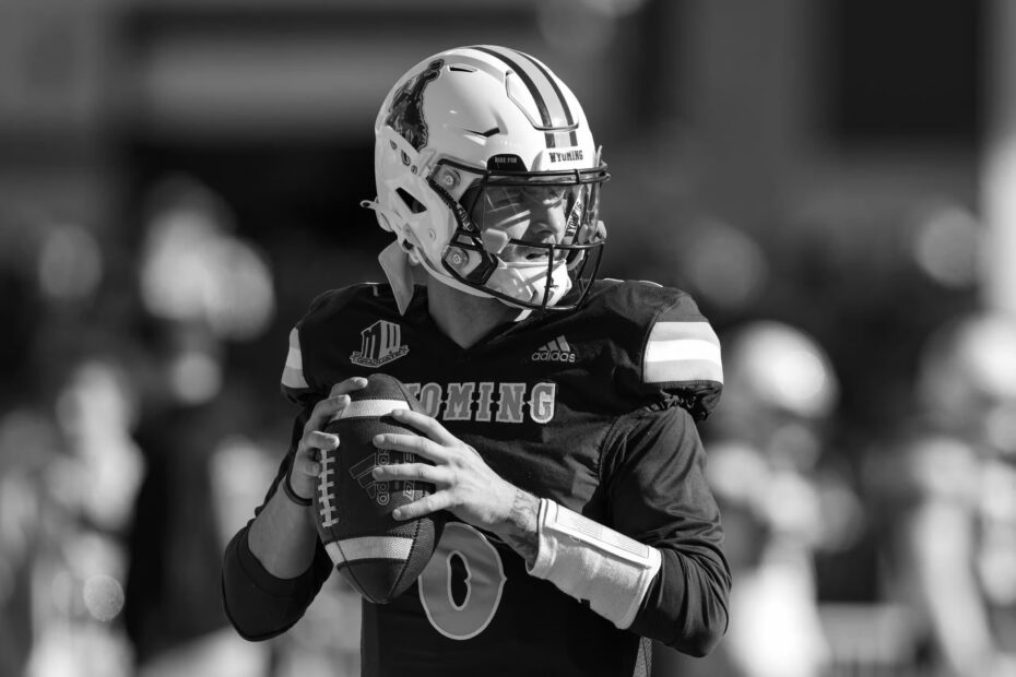 Andrew Peasley college football quarterback