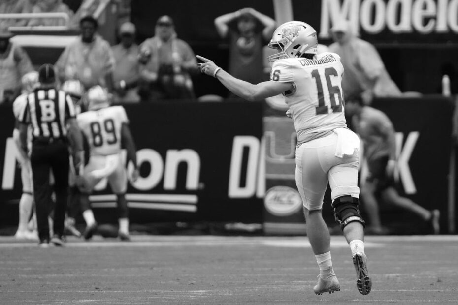 Chase Cunningham college football quarterback