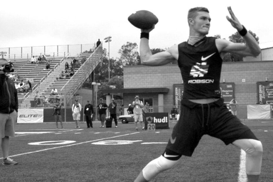 Chris Robison college football quarterback