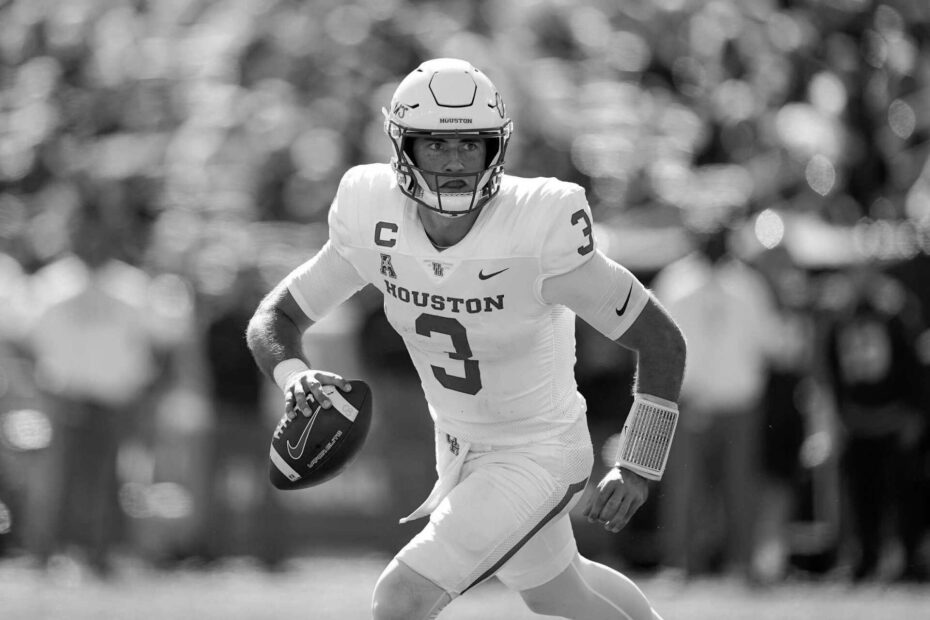 Clayton Tune college football quarterback