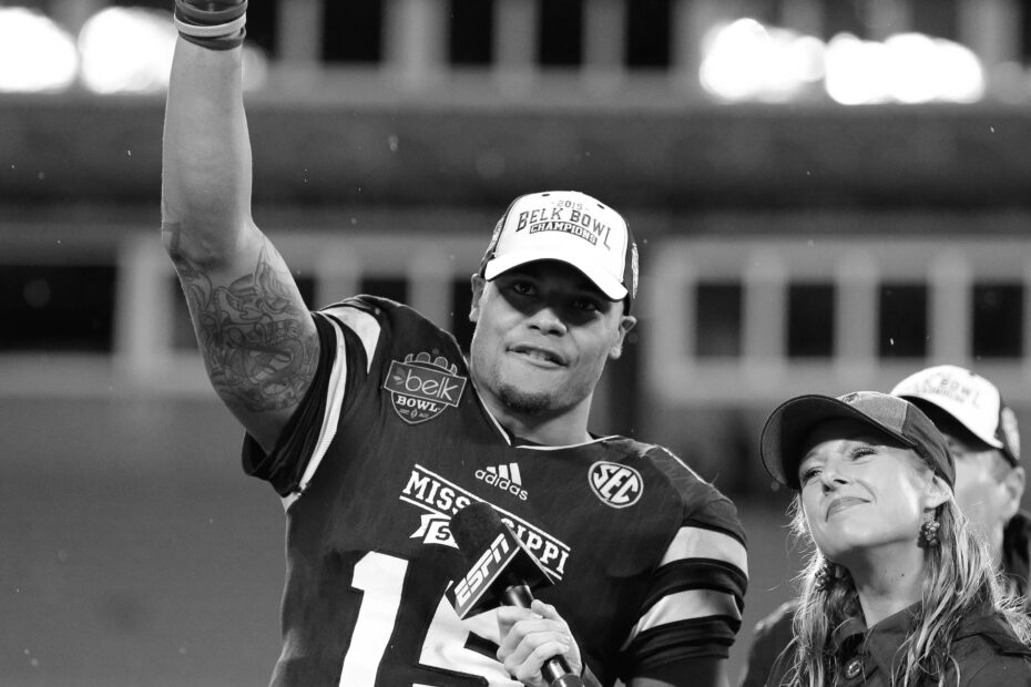 Dak Prescott college football quarterback