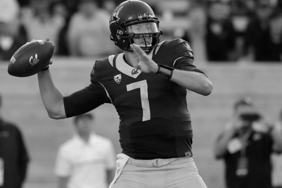 Dallas Davis college football quarterback