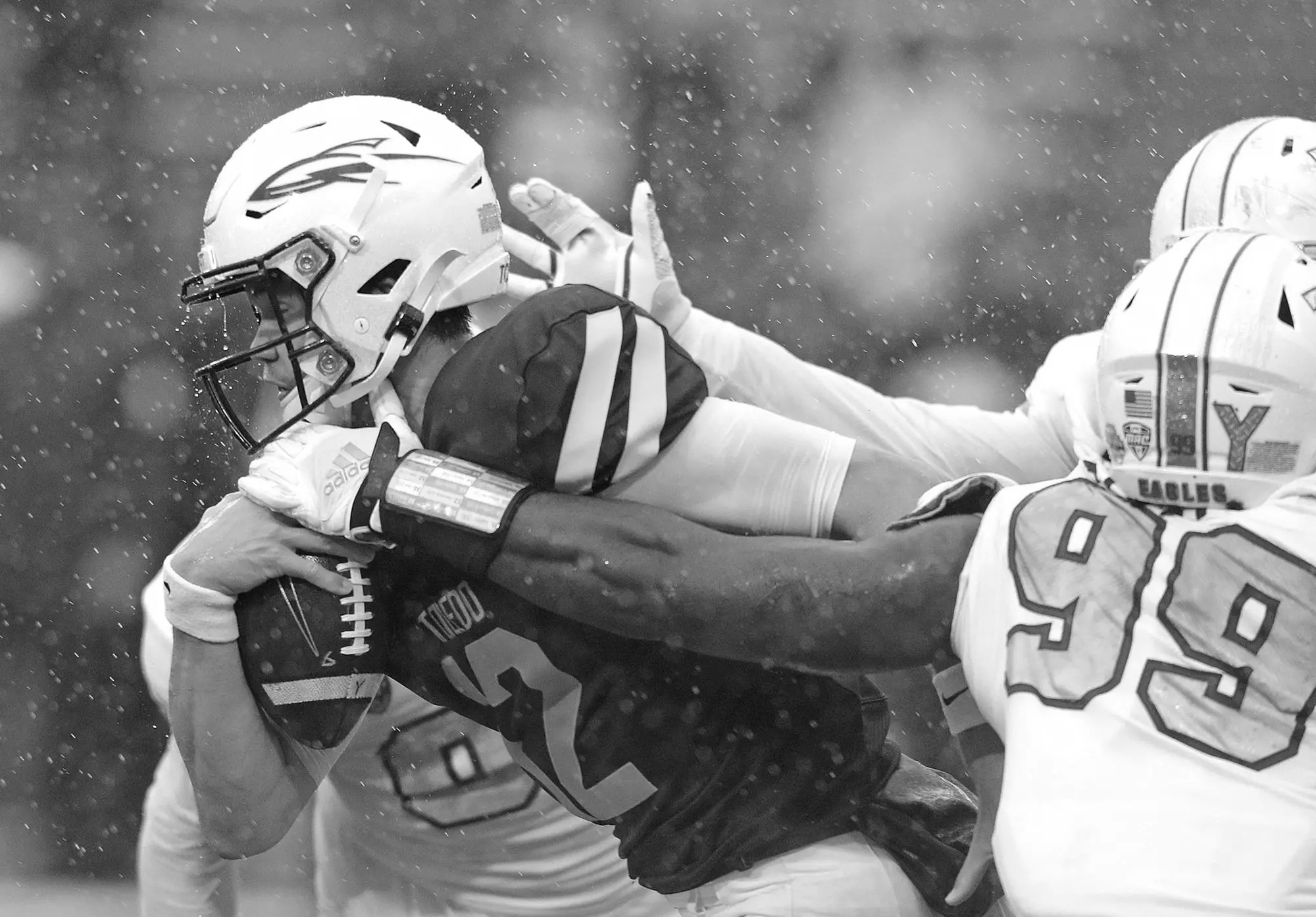 Eli Peters college football quarterback