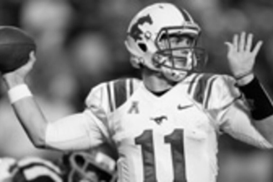 Garrett Gilbert college football quarterback
