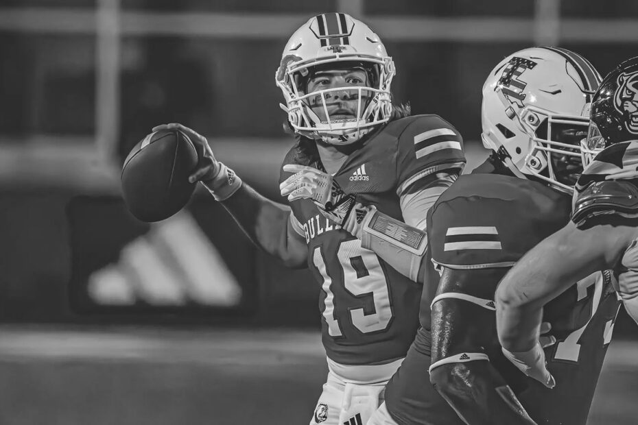 Hank Bachmeier college football quarterback