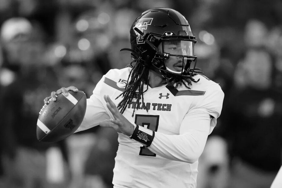 Jett Duffey college football quarterback