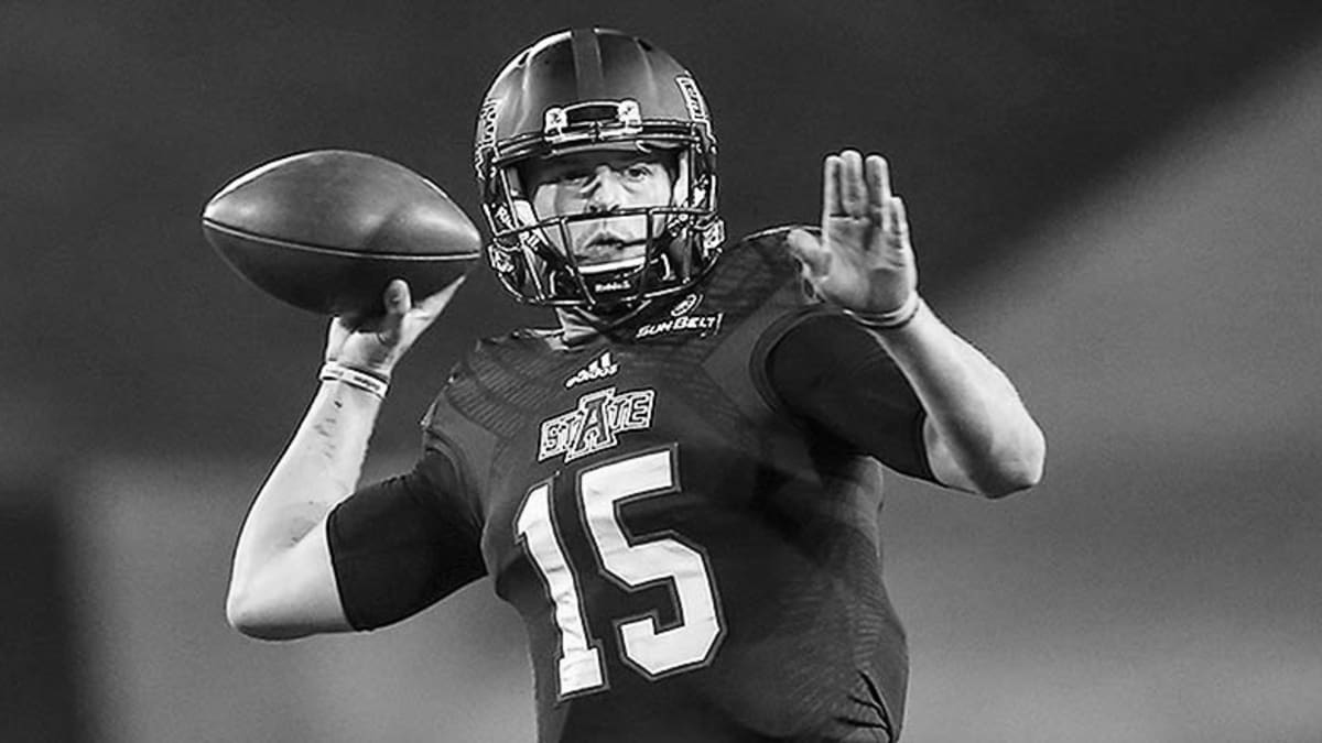 Justice Hansen college football quarterback