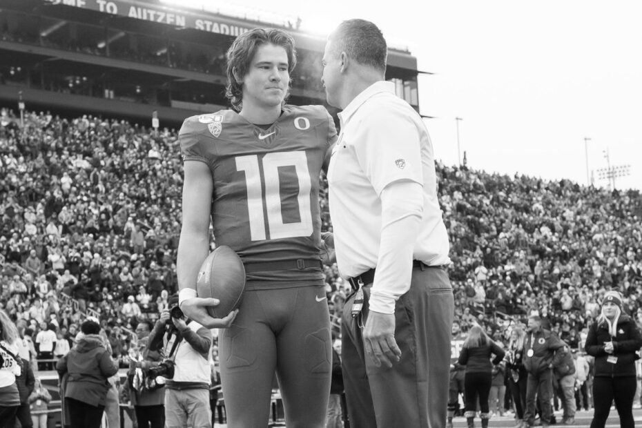 Justin Herbert college football quarterback