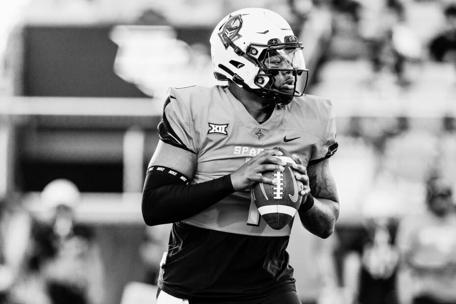 K.J. Jefferson college football quarterback