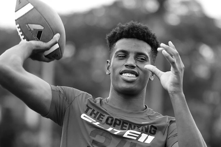 Kato Nelson college football quarterback