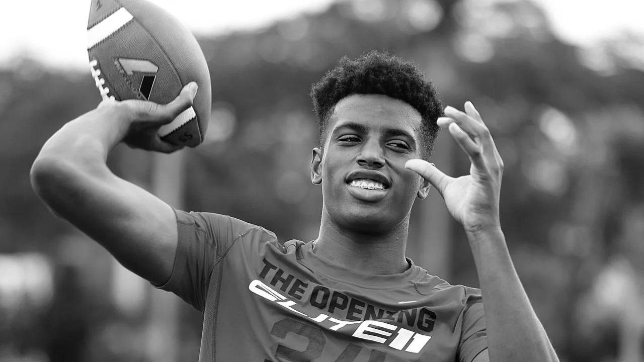 Kato Nelson college football quarterback