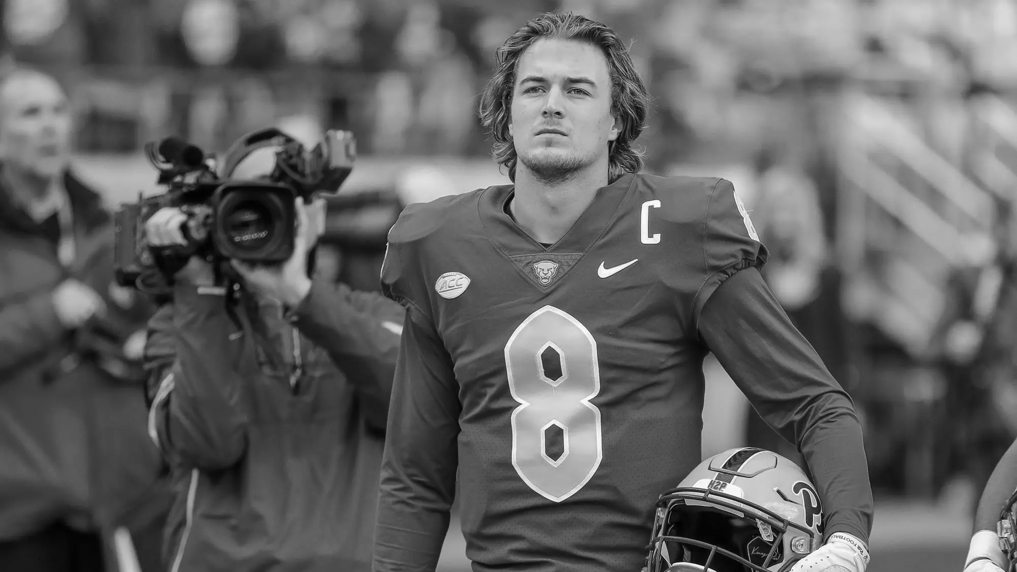 Kenny Pickett college football quarterback