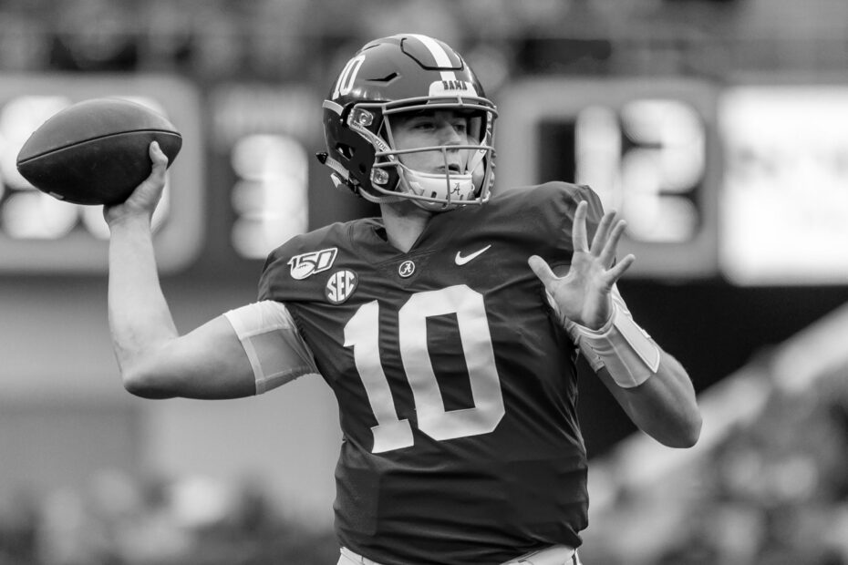 Mac Jones college football quarterback