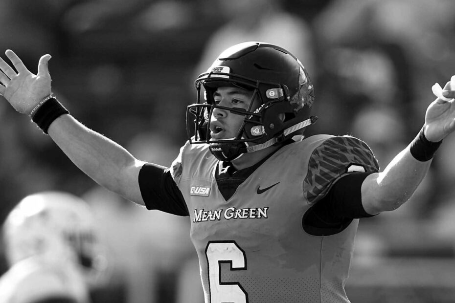 Mason Fine college football quarterback
