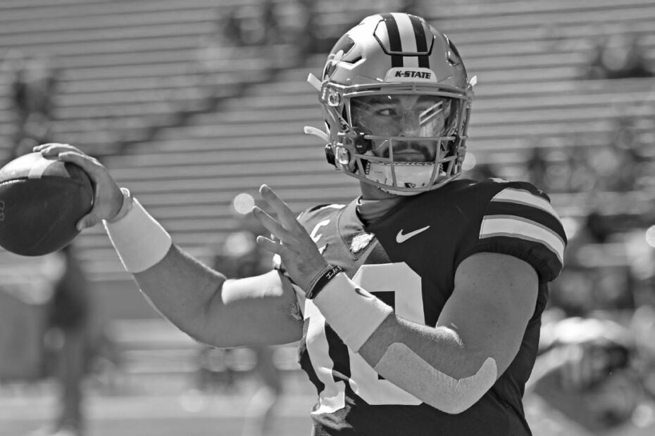 Skylar Thompson college football quarterback