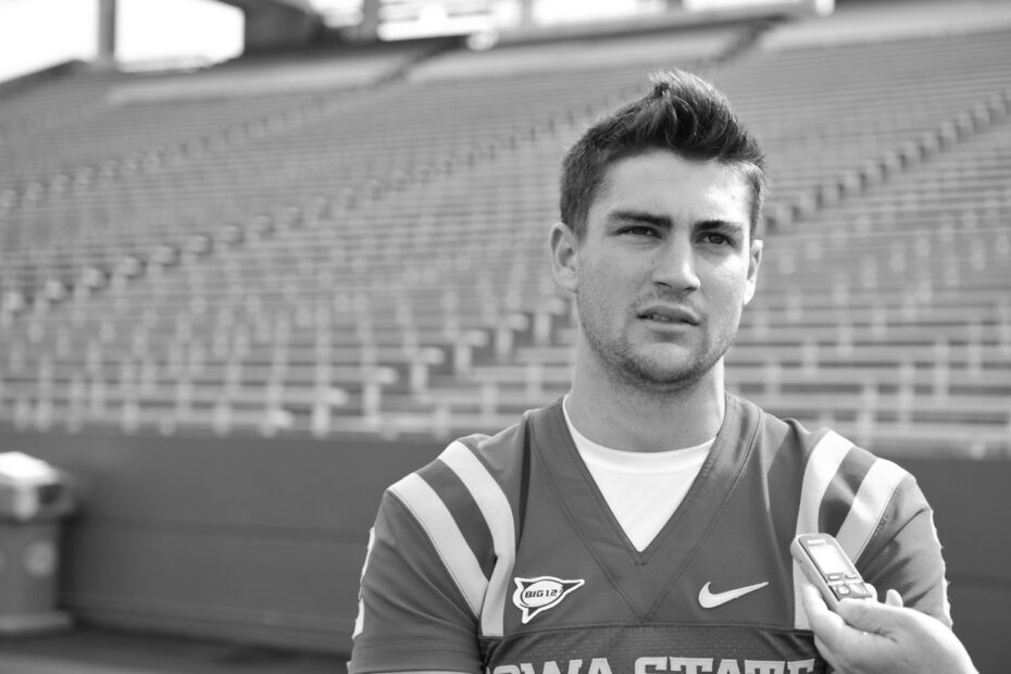 Steele Jantz college football quarterback