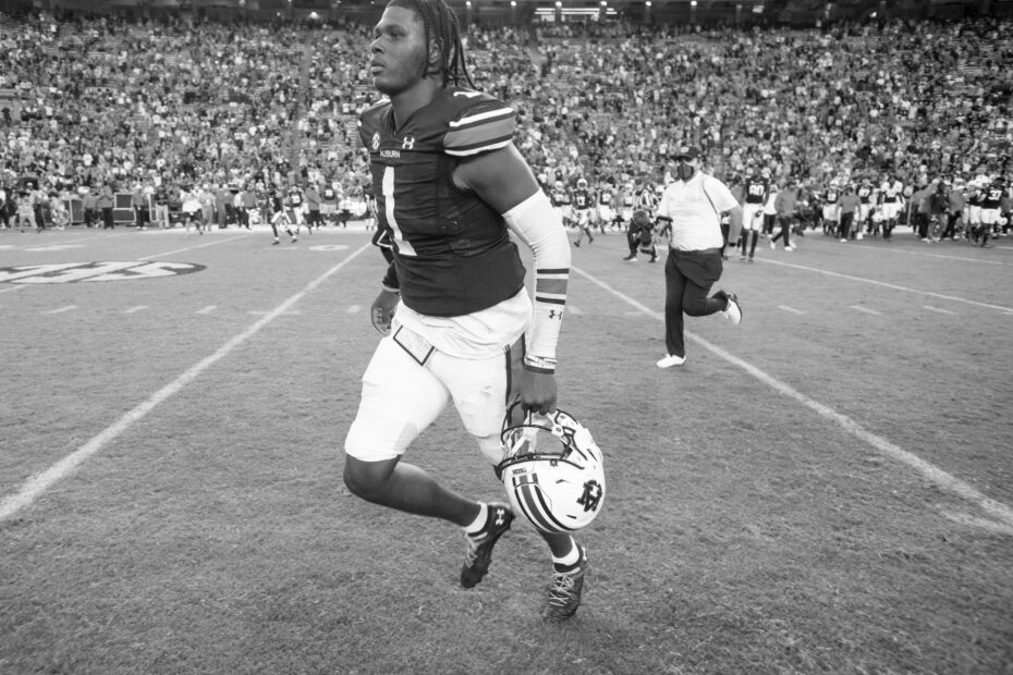 TJ Finley college football quarterback