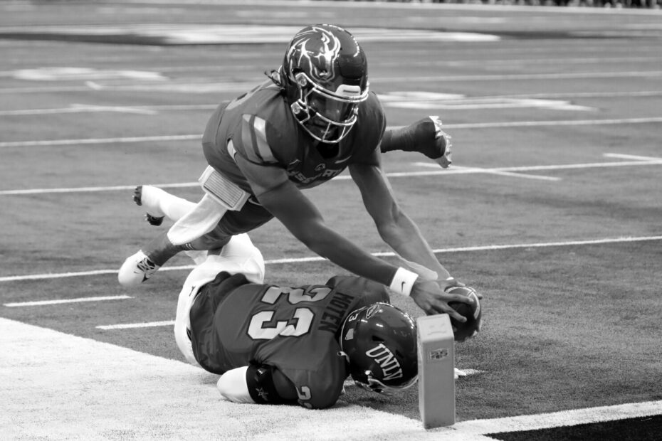 Taylen Green college football quarterback