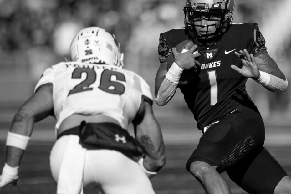 Todd Centeio college football quarterback