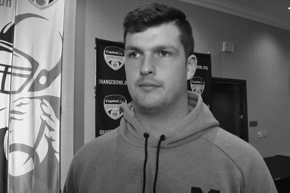 Wilton Speight college football quarterback