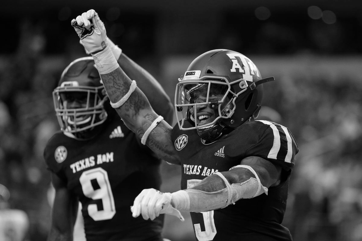 Trayveon Williams college football running back