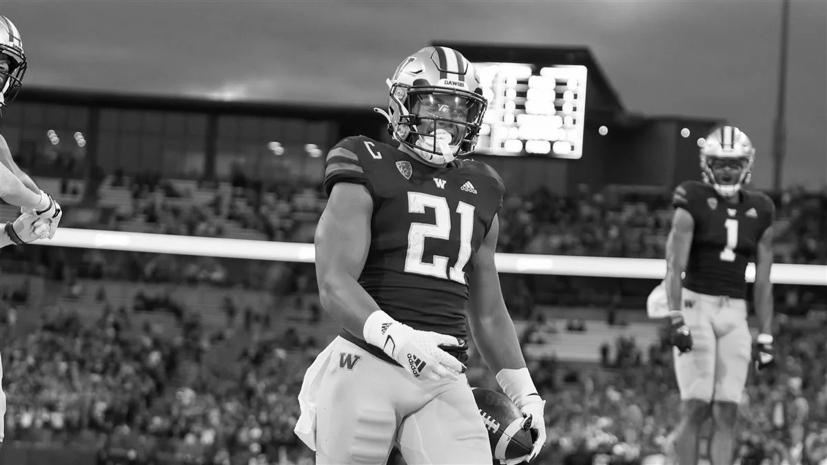 Wayne Taulapapa college football running back