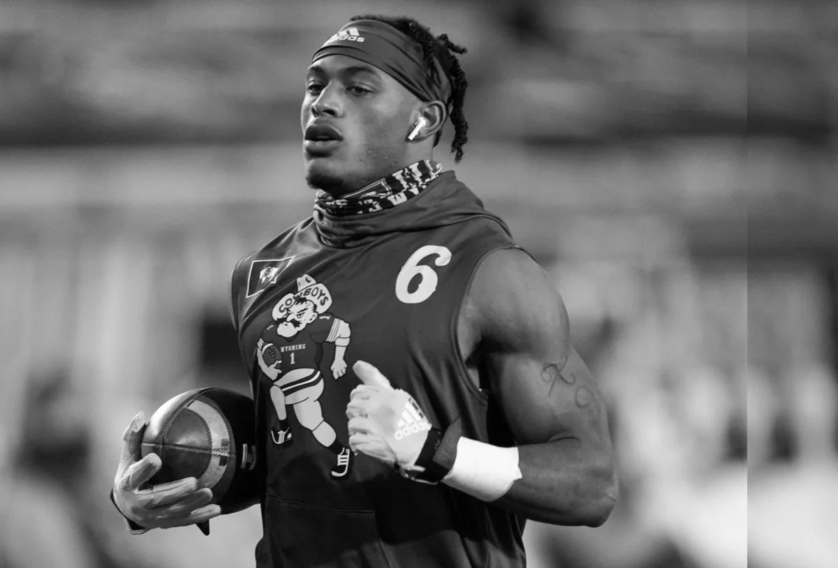 Xazavian Valladay college football running back