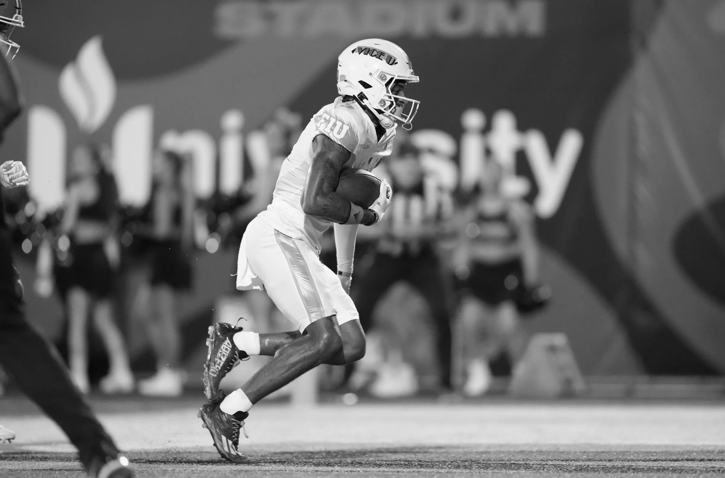 Izaiah Lottie college football wide receiver