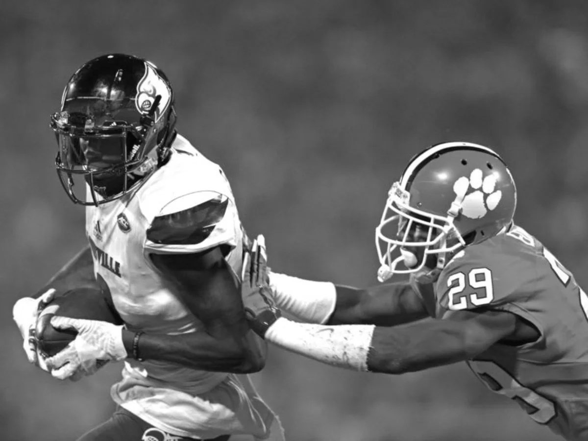 Jamari Staples college football wide receiver